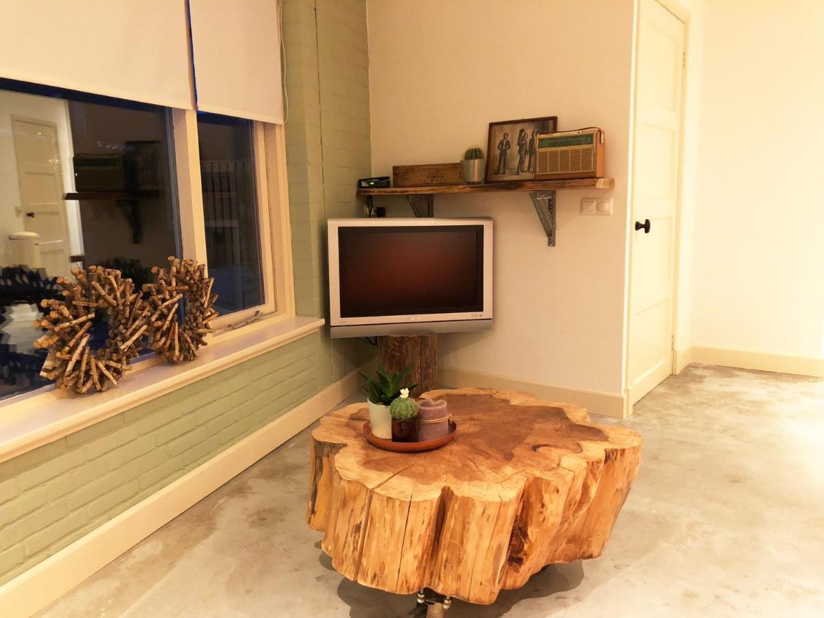 The Old Garage Bed & Breakfast Berkel-Enschot Ngoại thất bức ảnh